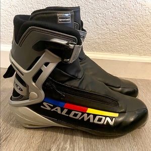 Salomon black ski winter boots size 7.5